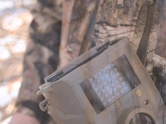 Leupold® RCX-1 8MP Trail Camera with Controller - image 10 from the video