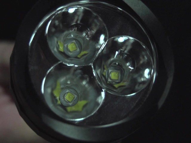 HQ ISSUE™ 1300-lumen Rechargeable Flashlight - image 5 from the video