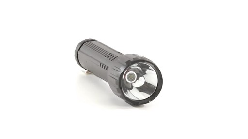HQ ISSUE Pro Series Flashlight 860 Lumen 360 View - image 2 from the video