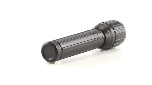 HQ ISSUE Pro Series Flashlight 860 Lumen 360 View - image 6 from the video