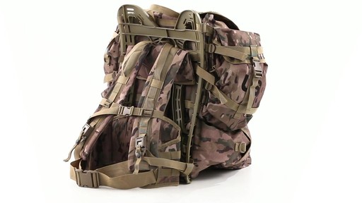 U.S. Military Surplus Pack Complete with Frame New 360 View - image 5 from the video