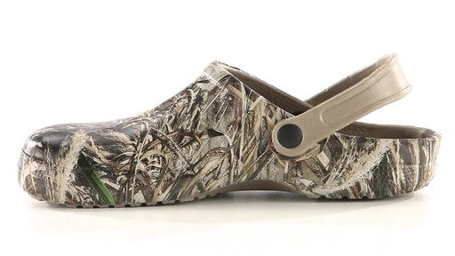 Guide Gear Men's Afton Camo Clogs 360 View - image 10 from the video