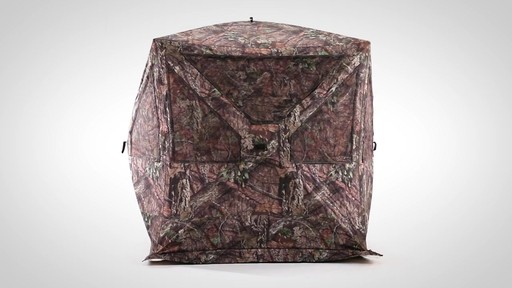 Bolderton Colossus Ground Hunting Blind - image 8 from the video
