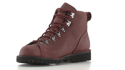 Danner Men's North Folk Rambler Hiking Boots - image 8 from the video