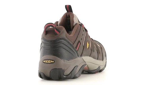 KEEN Utility Men's Lansing Steel Toe Work Shoes 360 View - image 8 from the video