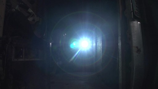 HQ ISSUE™ 900-lumen Rechargeable Tactical Light - image 6 from the video