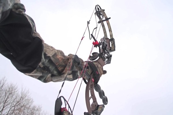 PSE Bow Madness XP Compound Bow - image 9 from the video