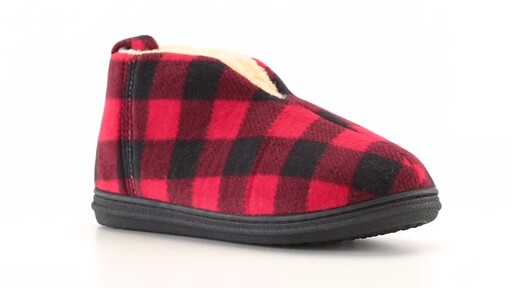 Guide Gear Men's Paul Bunyan Slippers 360 View - image 4 from the video