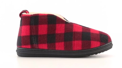 Guide Gear Men's Paul Bunyan Slippers 360 View - image 5 from the video