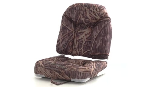 Guide Gear Oversized Deluxe Boat Seat Mossy Oak Shadow Grass 360 View - image 2 from the video