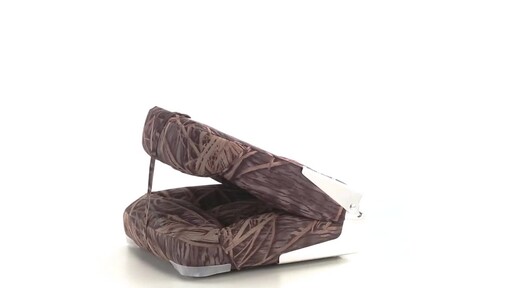 Guide Gear Oversized Deluxe Boat Seat Mossy Oak Shadow Grass 360 View - image 9 from the video