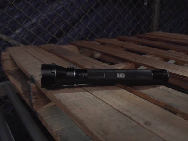 HQ ISSUE%u2122 800 - lumen Tactical Light - image 10 from the video