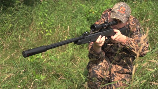Gamo Whisper Fusion Pro Air Rifle with 3-9x40mm Scope - image 6 from the video