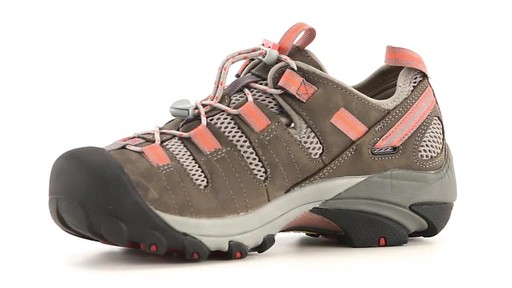 KEEN Utility Women's Atlanta Cool ESD Soft Toe Work Shoes 360 View - image 4 from the video