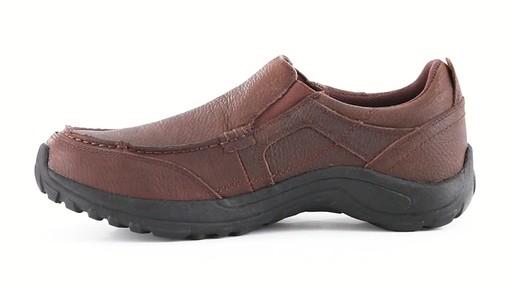 GG PREMIUM WP CASUAL SLIP-ON 360 View - image 6 from the video
