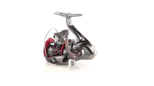Shimano Stradic CI4  Spinning Fishing Reel 360 View - image 9 from the video