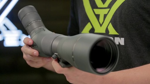 Vortex Razor HD 27-60x85mm Angled Spotting Scope - image 8 from the video