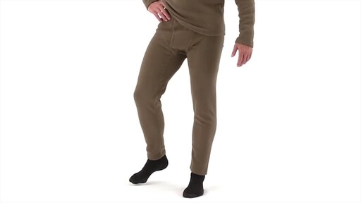 Guide Gear Men's Heavyweight Fleece Base Layer Bottoms 360 View - image 10 from the video