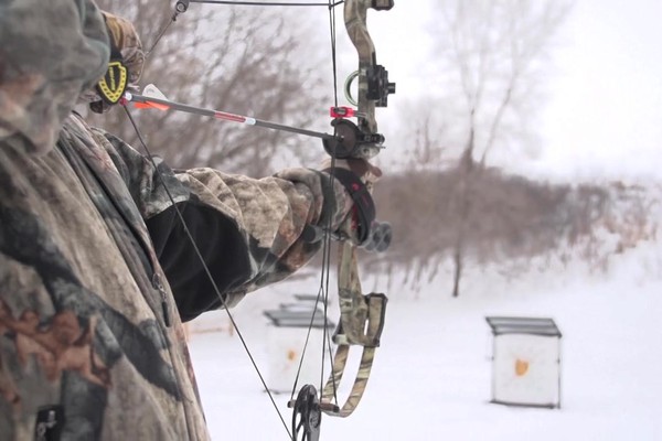 PSE Vision Compound Bow - image 1 from the video