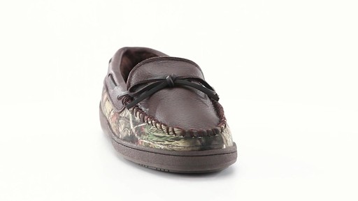 Guide Gear Woodsman Camo Elk Slippers 360 View - image 9 from the video