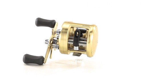 Shimano Calcutta B Baitcasting Reel 360 View - image 9 from the video