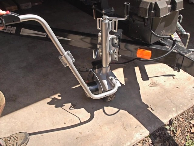 600 lb 12V Motorized Trailer Jack - image 6 from the video