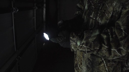HQ ISSUE 750-lumen Tactical Flashlight - image 7 from the video