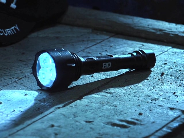 HQ Issue 1000-Lumentactical Light - image 1 from the video