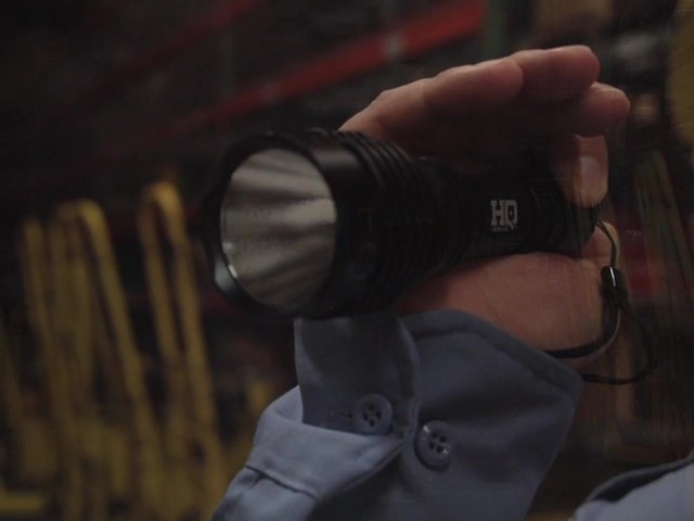 HQ ISSUE™ 650-lumen Tactical Light - image 4 from the video
