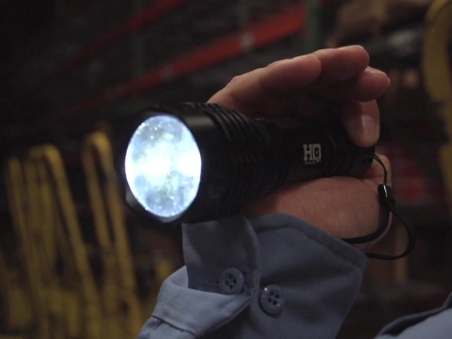 HQ ISSUE™ 650-lumen Tactical Light - image 5 from the video