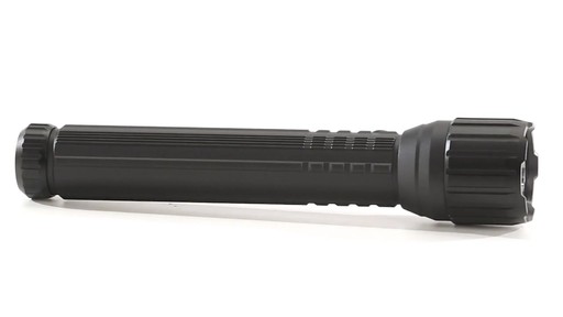 HQ ISSUE Pro Series Flashlight 1000 Lumen 360 View - image 6 from the video