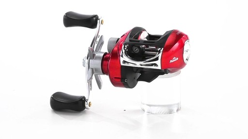 Pinnacle Solene Baitcasting Reel 360 View - image 2 from the video