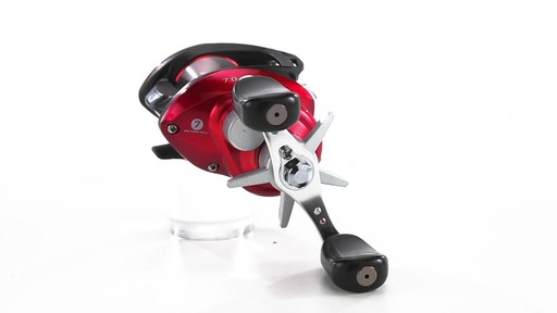 Pinnacle Solene Baitcasting Reel 360 View - image 6 from the video