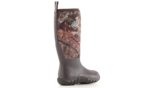 Muck Men's Fieldblazer Classic Neoprene Rubber Boots - image 3 from the video