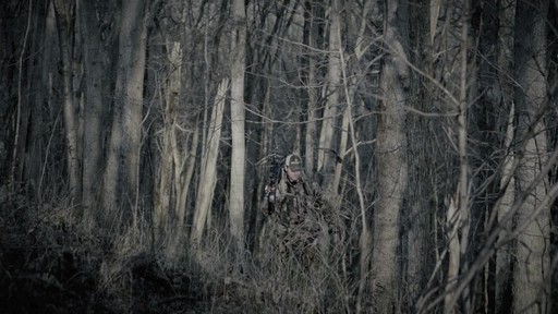 Barnett Ghost 420 Carbonlite Crossbow - image 3 from the video