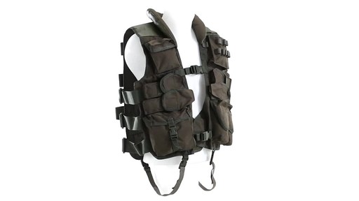 Mil-Tec Military-Style Tactical Vest 360 View - image 3 from the video
