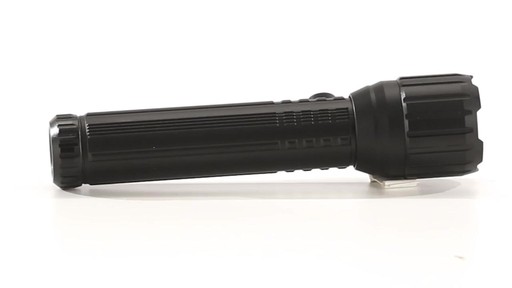HQ ISSUE Pro Series Flashlight 650 Lumen 360 View - image 4 from the video