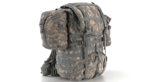 US MIL ACU MAIN PACK COMPLETE 360 View - image 6 from the video