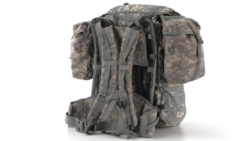 US MIL ACU MAIN PACK COMPLETE 360 View - image 9 from the video
