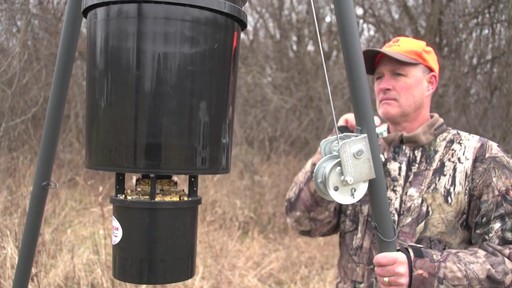 American Hunter 5-gallon Digital Hanging Bucket Feeder - image 9 from the video