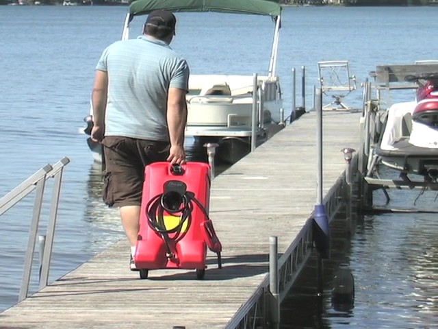 DuraMAX Flo N' Go Fuel Tank - image 5 from the video