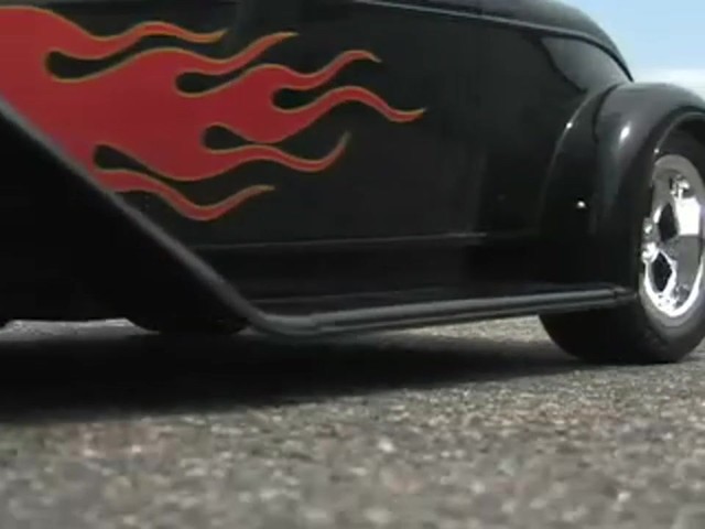 Boyd Coddington&#153; Radio - controlled Scale Hot Rod - image 6 from the video