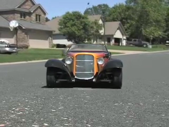 Boyd Coddington&#153; Radio - controlled Scale Hot Rod - image 8 from the video