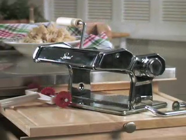 Manual Pasta Maker  - image 6 from the video