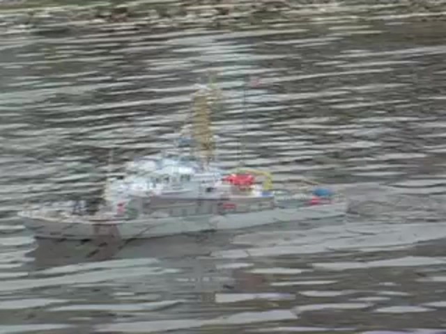 Radio-controlled U.S. Coast Guard Replica Boat  - image 10 from the video
