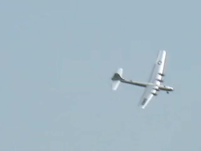 Replica B - 29 Superfortress RC Bomber - image 8 from the video