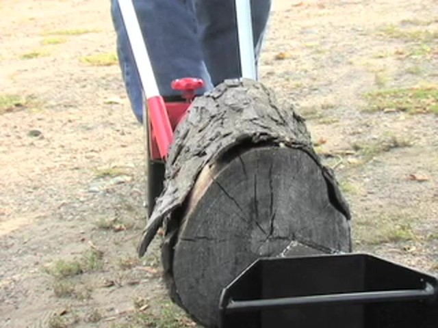 10 - ton Hydraulic Log Splitter - image 5 from the video