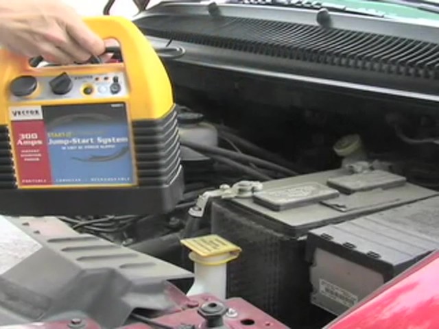 Vector&reg; Elite Jumpstarter  - image 4 from the video