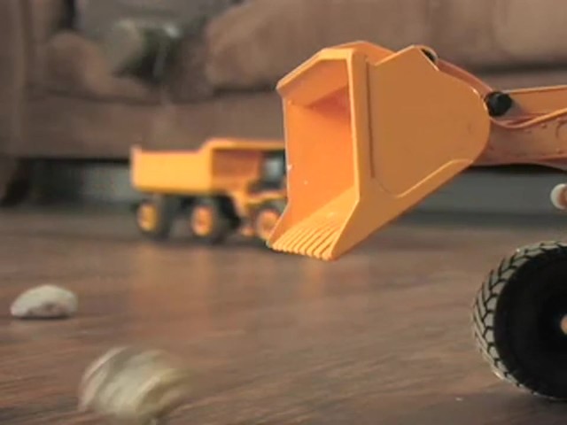 NKOK&reg; Radio - controlled Construction Vehicle - image 6 from the video