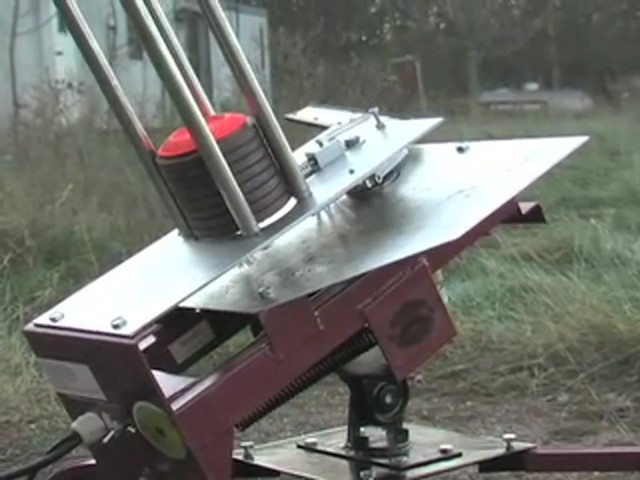 Do - All&reg; Aerial Assault Automatic Trap with Wireless Remote - image 7 from the video